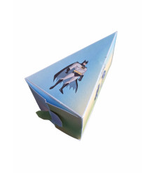 Cutie in forma de felie tort din carton de 160 gr model Batman 12 x 7 x 5 cm