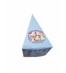 Cutie in forma de felie tort din carton de 160 gr model Baby Shark albastru 12 x 7 x 5 cm