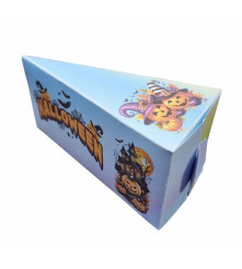 Cutie personalizata in forma de felie tort din carton de 250 gr cu Tema Halloween 12 x 7 x 5 cm