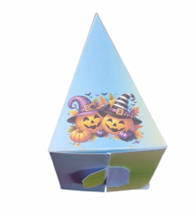 Cutie personalizata in forma de felie tort din carton de 250 gr cu Tema Halloween 12 x 7 x 5 cm