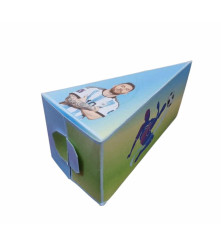 Cutie personalizata in forma de felie tort din carton de 250 gr cu model Messi 12 x 7 x 5 cm
