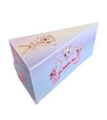 Cutie personalizata in forma de felie tort din carton de 250 gr cu Balerina Capucina 12 x 7 x 5 cm